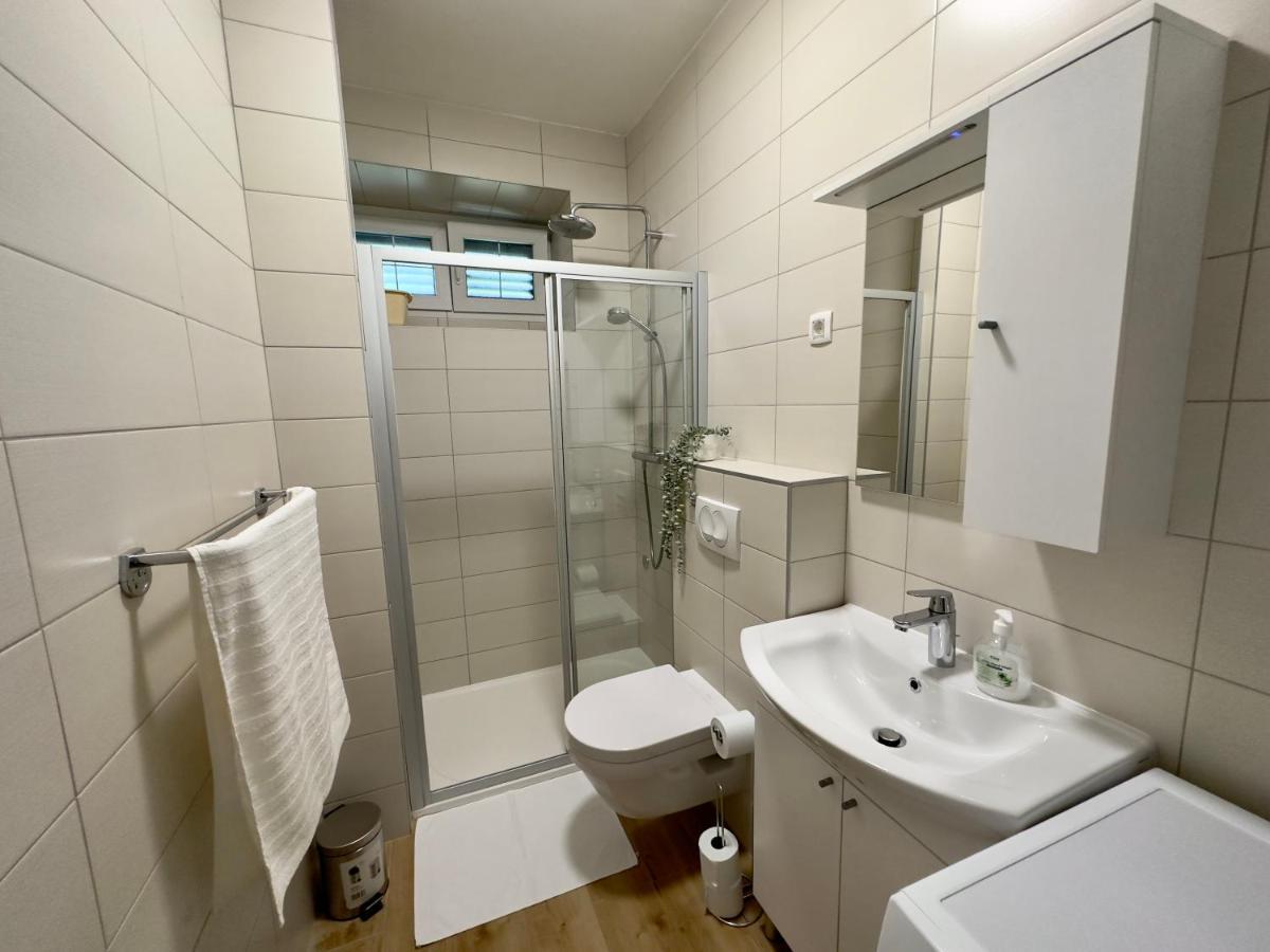 Matek Family & Studio Apartment Рованьска Экстерьер фото