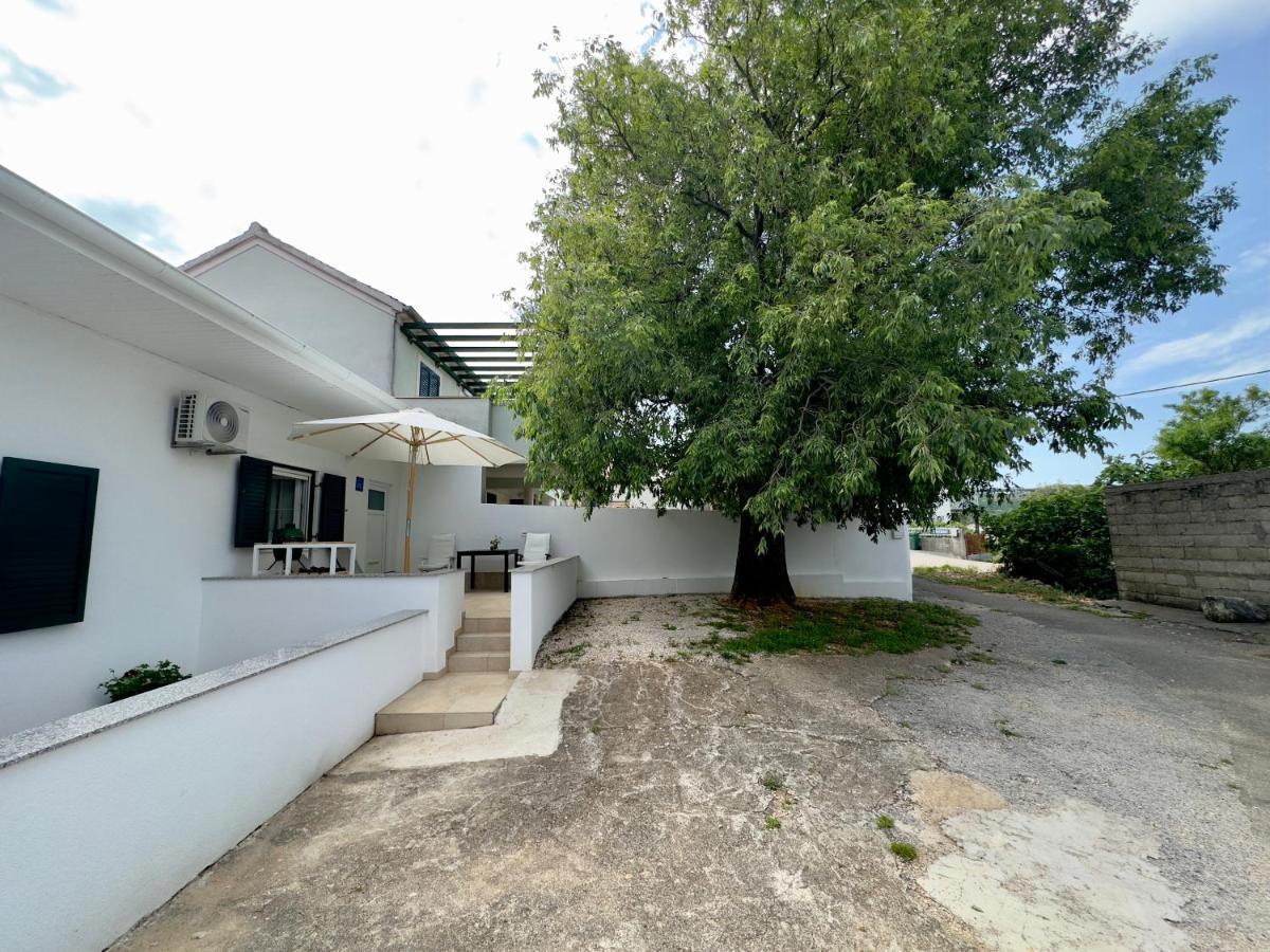 Matek Family & Studio Apartment Рованьска Экстерьер фото
