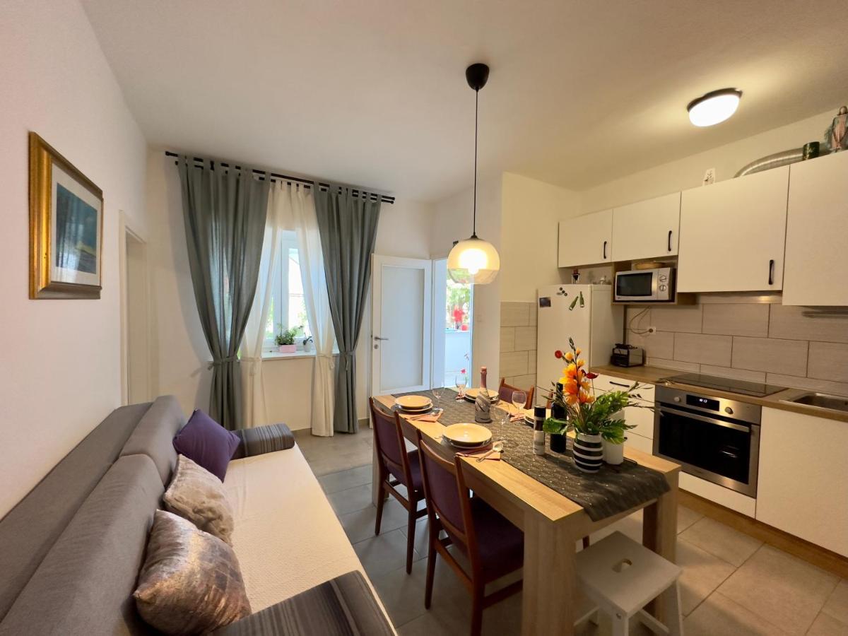 Matek Family & Studio Apartment Рованьска Экстерьер фото