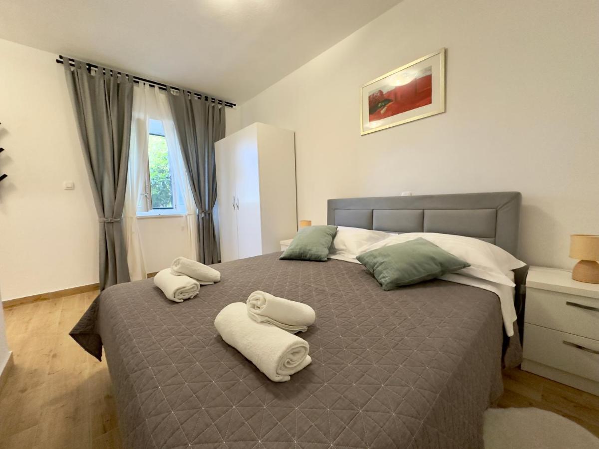 Matek Family & Studio Apartment Рованьска Экстерьер фото